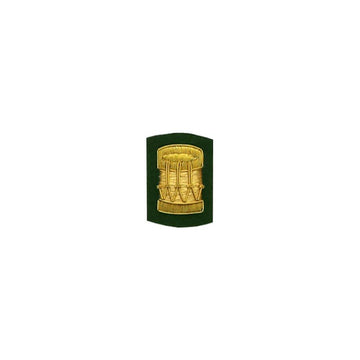imperial-highland-supplies-drum-badge-gold-bullion-on-green